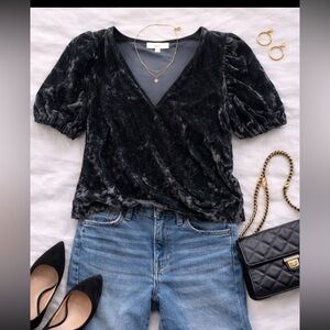LOFT Black Velvet Top Puff Sleeve V Neck Holiday Evening Blouse Size Small